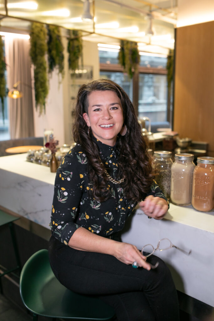 Beatriz Victoria Albina life coach, podcaster