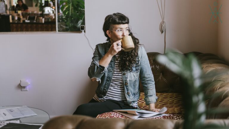 Discover what Seasonal Affective Disorder is, how to recognize the signs, and practical tools to support your mood and nervous system during darker months.