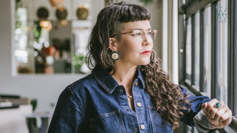 Learn how to navigate 7 awkward holiday questions with somatic tools, calm replies, and compassionate boundaries that keep you grounded.